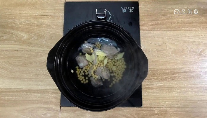 海带黄豆排骨汤做法步骤：8