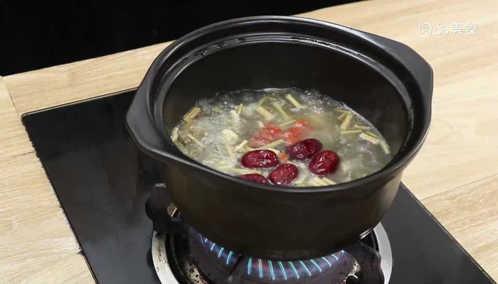 益母草鸡肉汤做法步骤：8