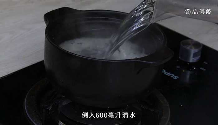 玉米蚕豆粥做法步骤：5