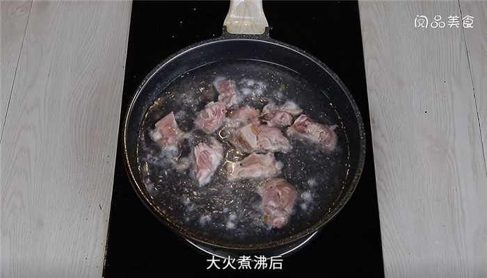 排骨青豆汤做法步骤：2