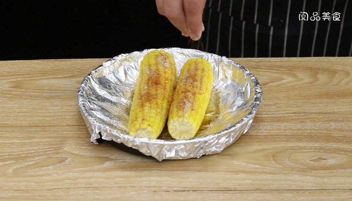 烤箱烤玉米做法步骤：3
