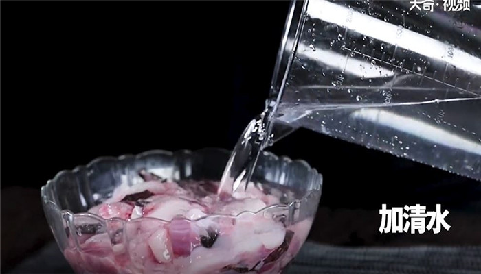 酱焖鮟鱇做法步骤：7