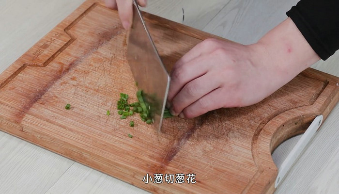 腊肠香菇炒饭做法步骤：7