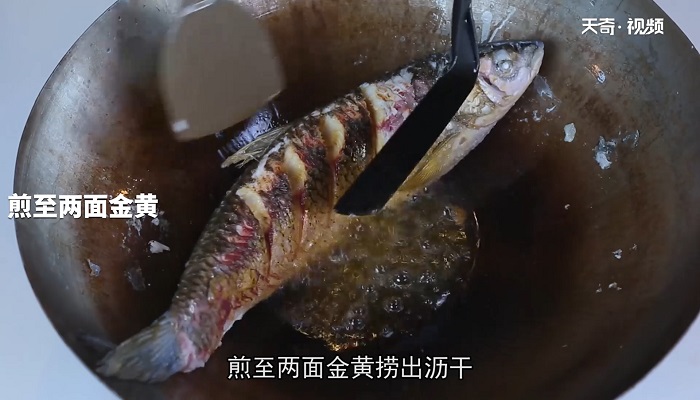 腐竹焖草鱼做法步骤：6