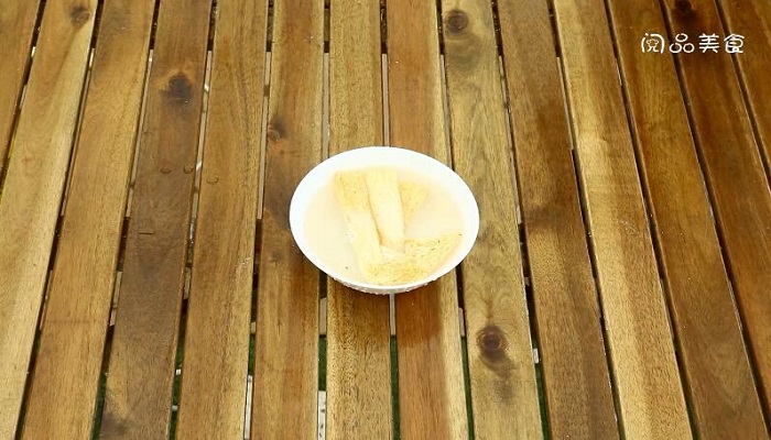 黄瓜竹荪汤做法步骤：3