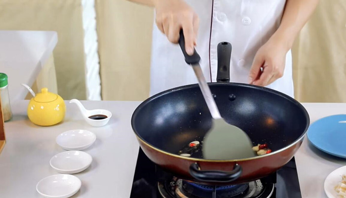 藕丁怎么炒做法步骤：7