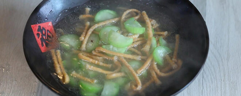丝瓜馓子汤的做法