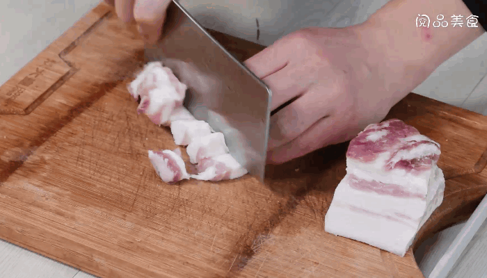 高压锅黄豆炖猪肉的做法做法步骤：2
